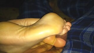 ally takes cum superior to before her toes